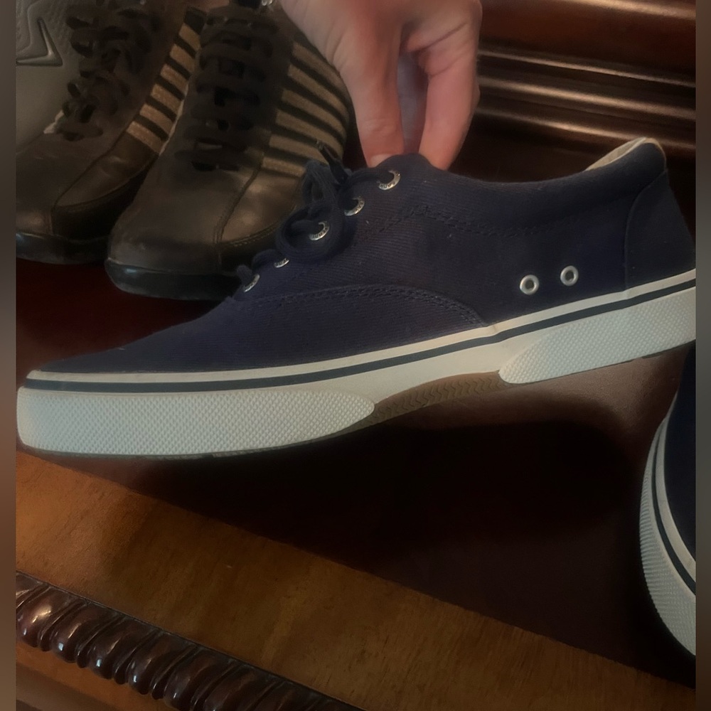 Sperry topsiders